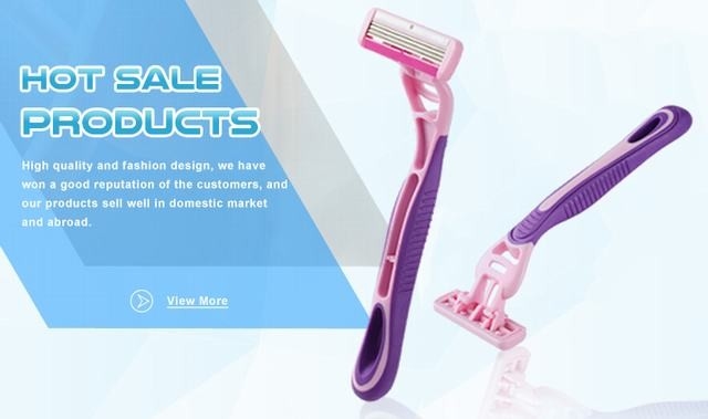 Manual Four Blade Razor For Both Male And Female Superior Handle Control